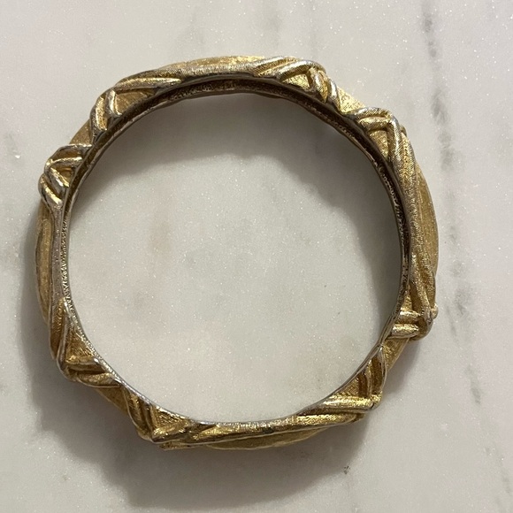 Givenchy Vintage Gold Plated Twisted Bangle - Picture 3 of 16